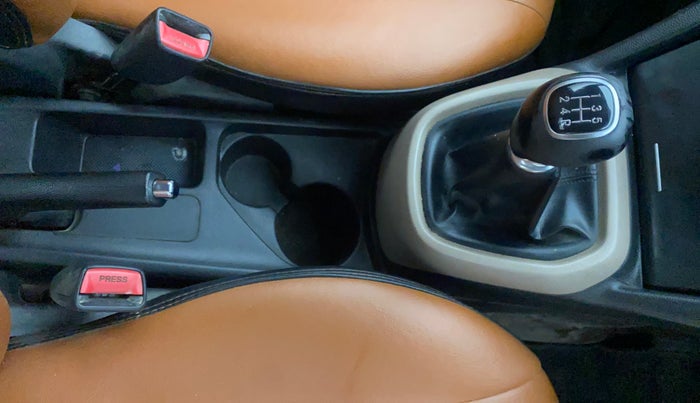 2014 Hyundai Xcent SX 1.2 (O), Petrol, Manual, 79,225 km, Gear Lever