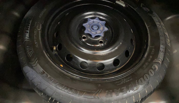 2014 Hyundai Xcent SX 1.2 (O), Petrol, Manual, 79,225 km, Spare Tyre