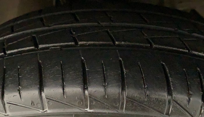 2020 Maruti Alto VXI PLUS, Petrol, Manual, 15,186 km, Left Front Tyre Tread