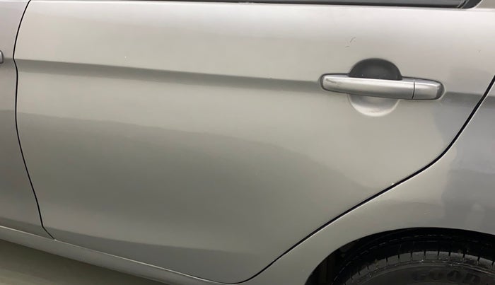 2015 Maruti Ciaz VXI+, Petrol, Manual, 68,617 km, Rear left door - Minor scratches