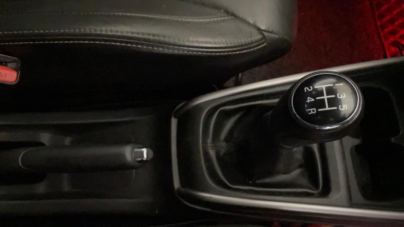 2021 Maruti XL6 ALPHA MT, Petrol, Manual, 91,052 km, Gear Lever