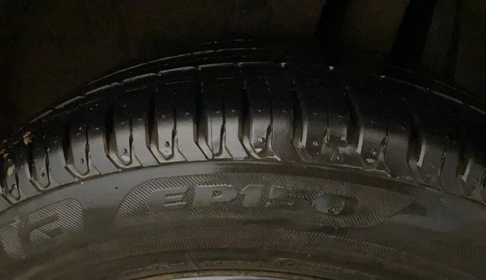 2021 Maruti XL6 ALPHA MT, Petrol, Manual, 91,044 km, Left Rear Tyre Tread