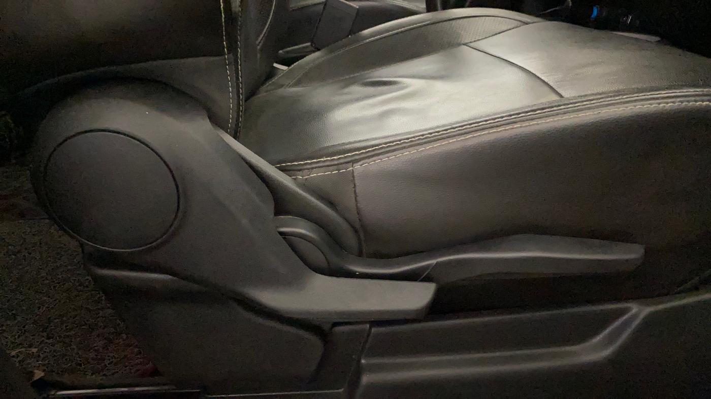 2021 Maruti XL6 ALPHA MT, Petrol, Manual, 91,052 km, Driver Side Adjustment Panel