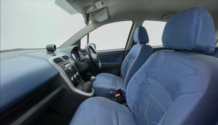 2010 Maruti Ritz ZXI, Petrol, Manual, 33,878 km, Right Side Front Door Cabin