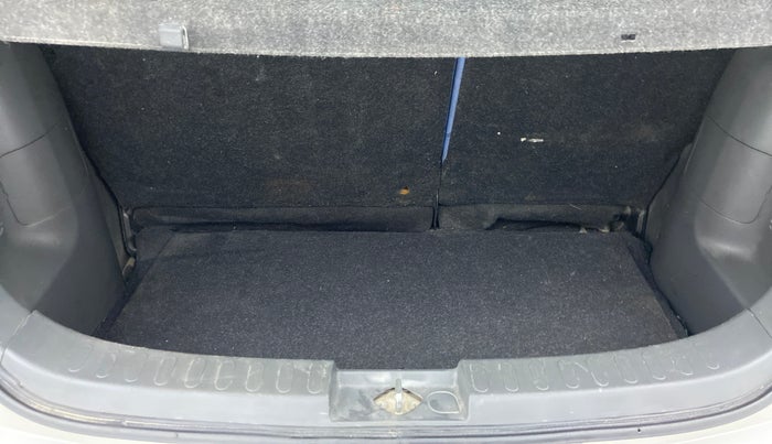 2010 Maruti Ritz ZXI, Petrol, Manual, 33,878 km, Boot Inside