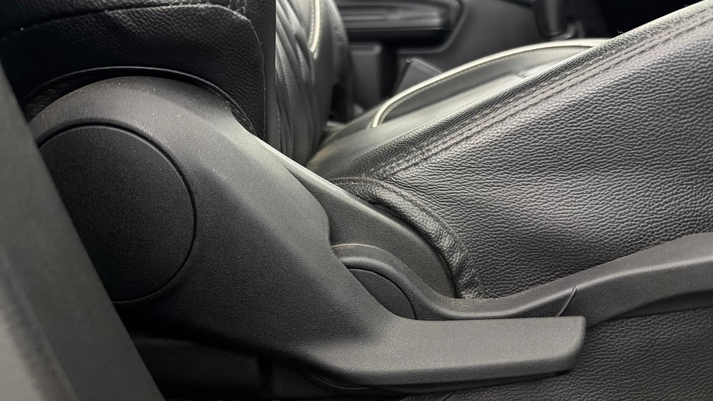 2023 Maruti Celerio ZXI PLUS, Petrol, Manual, 15,847 km, Driver Side Adjustment Panel