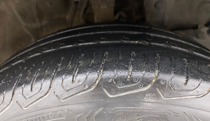 2016 Honda Jazz 1.2L I-VTEC V AT, Petrol, Automatic, 85,680 km, Right Front Tyre Tread