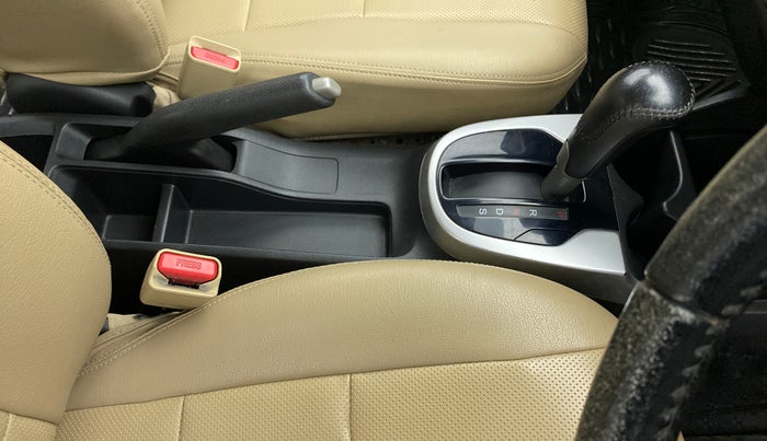2016 Honda Jazz 1.2L I-VTEC V AT, Petrol, Automatic, 85,680 km, Gear Lever