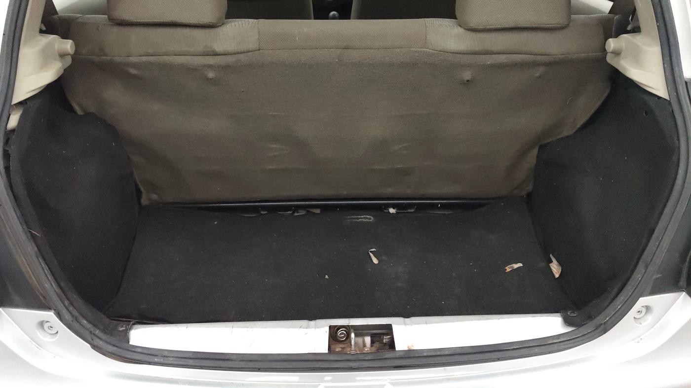 2015 Toyota Etios Liva GD, Diesel, Manual, 1,30,548 km, Boot Inside