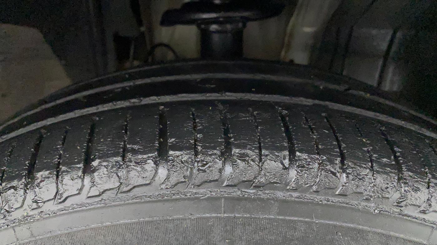 2019 Renault TRIBER RXZ, Petrol, Manual, 53,617 km, Right Front Tyre Tread