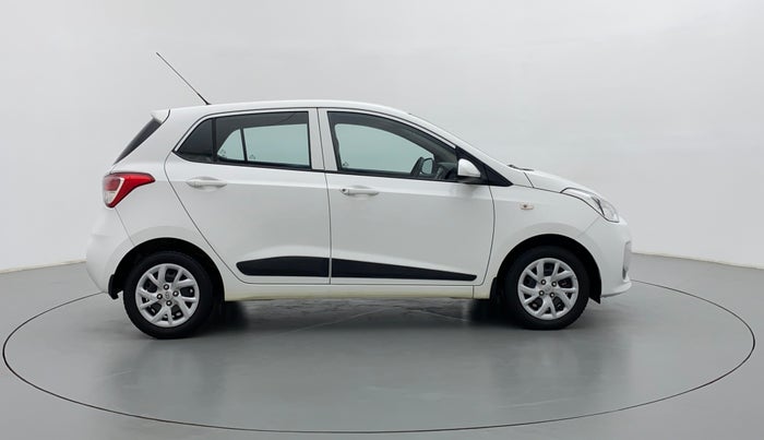 2018 Hyundai Grand i10 MAGNA 1.2 KAPPA VTVT, Petrol, Manual, 22,828 km, Right Side