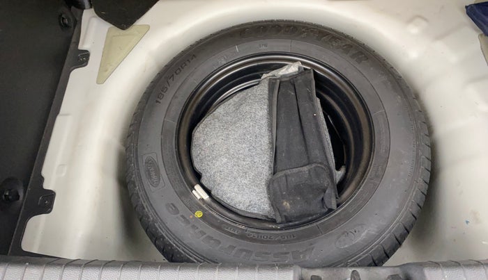 2019 Hyundai Elite i20 MAGNA PLUS 1.2, Petrol, Manual, 13,621 km, Spare Tyre