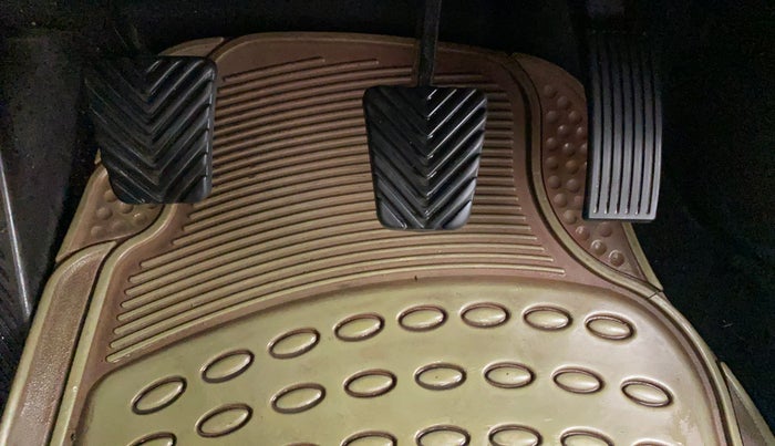 2019 Hyundai Elite i20 MAGNA PLUS 1.2, Petrol, Manual, 13,621 km, Pedals