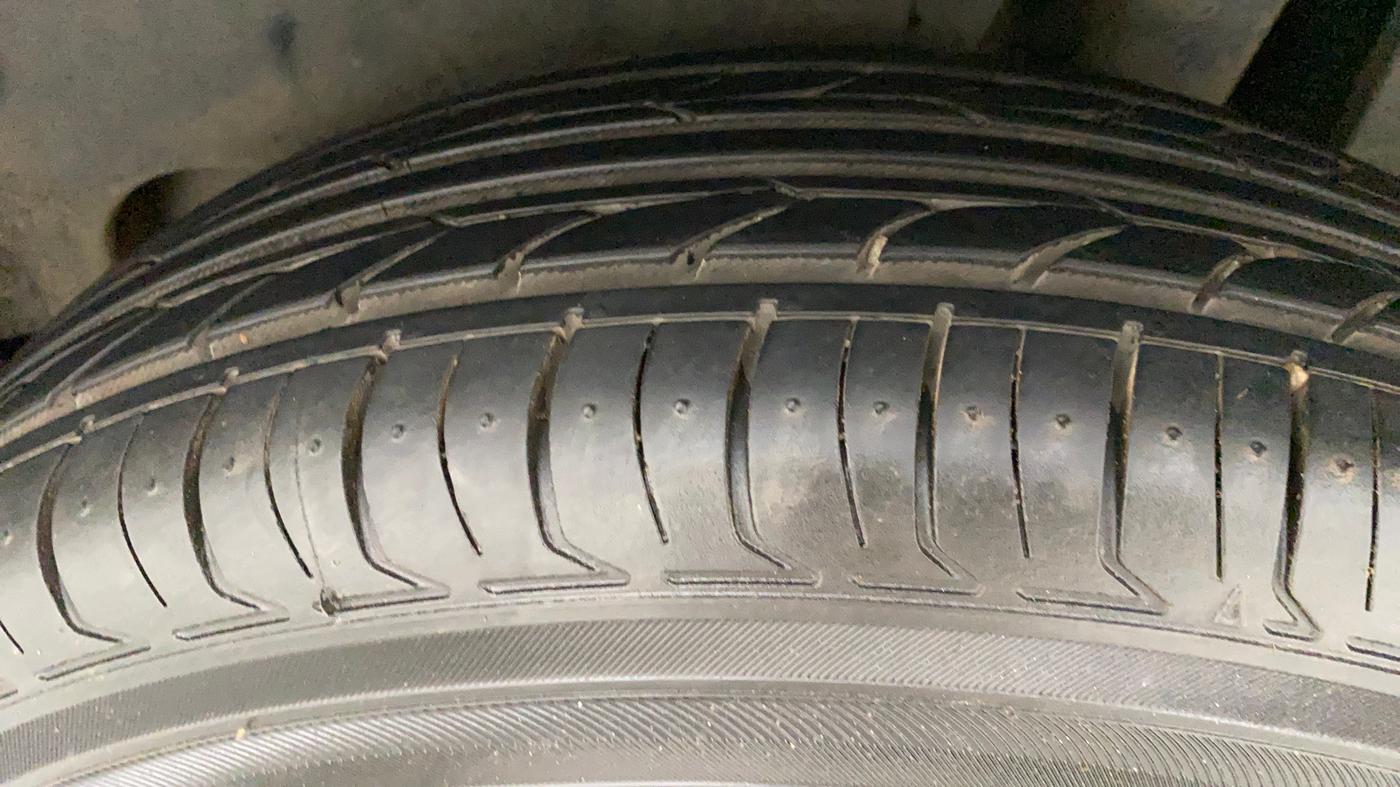 2017 Maruti Dzire VXI, Petrol, Manual, 63,612 km, Left Rear Tyre Tread