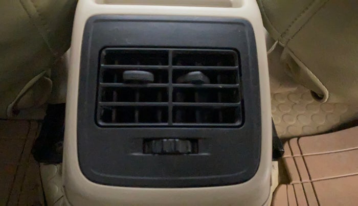 2017 Maruti Dzire VXI, Petrol, Manual, 63,612 km, Rear AC Vents