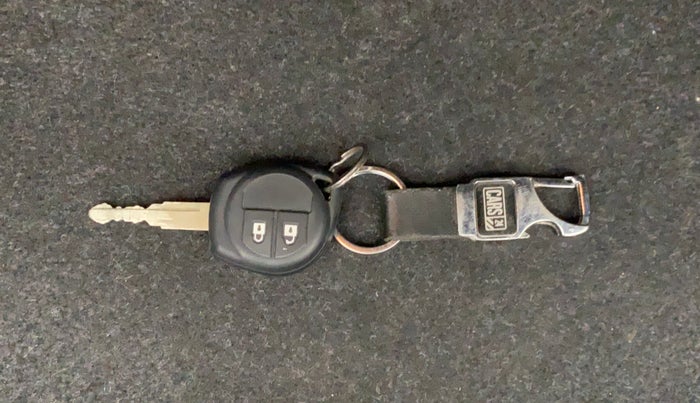 2017 Maruti Dzire VXI, Petrol, Manual, 63,612 km, Key Close Up