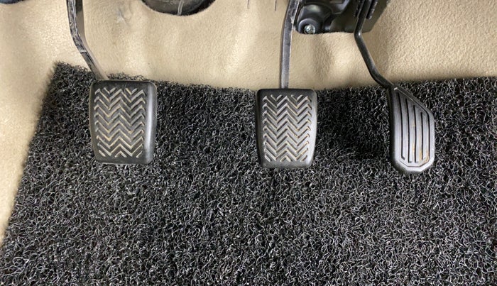 2021 Toyota YARIS G MT, Petrol, Manual, 13,568 km, Pedals