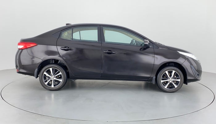 2021 Toyota YARIS G MT, Petrol, Manual, 13,568 km, Right Side
