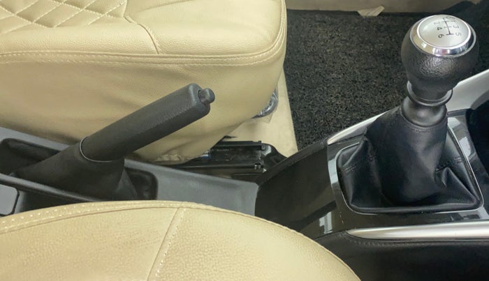 2021 Toyota YARIS G MT, Petrol, Manual, 13,568 km, Gear Lever