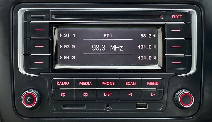 2014 Volkswagen Polo HIGHLINE1.2L PETROL, Petrol, Manual, 52,631 km, Infotainment System