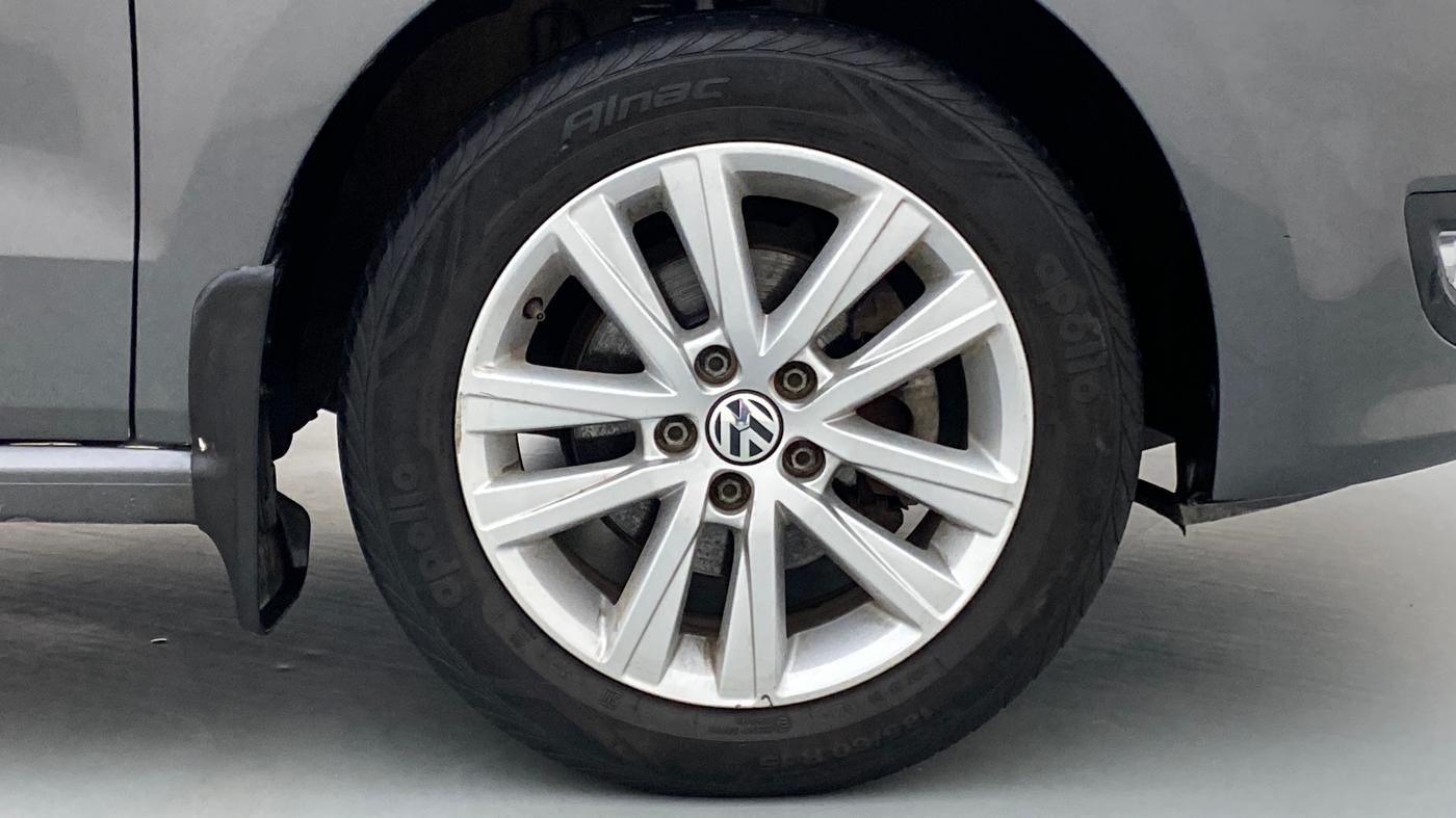 2014 Volkswagen Polo HIGHLINE1.2L PETROL, Petrol, Manual, 52,631 km, Right Front Wheel