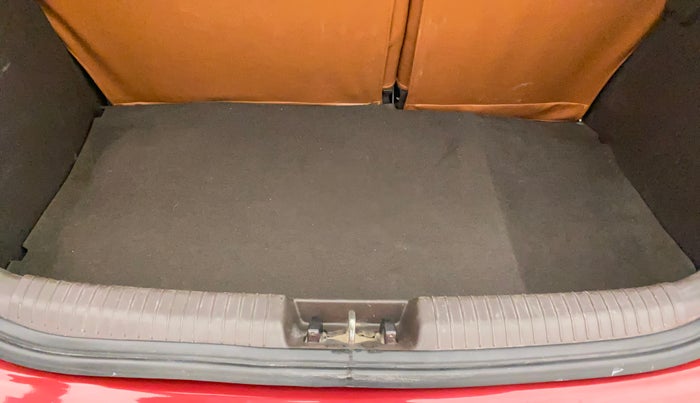 2011 Hyundai i20 ASTA 1.2, Petrol, Manual, 77,685 km, Boot Inside