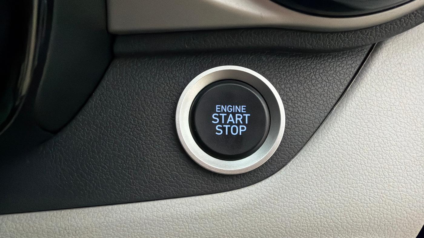 2025 Hyundai GRAND I10 NIOS ASTA AMT 1.2 KAPPA VTVT, Petrol, Automatic, 10,915 km, Keyless Start/ Stop Button