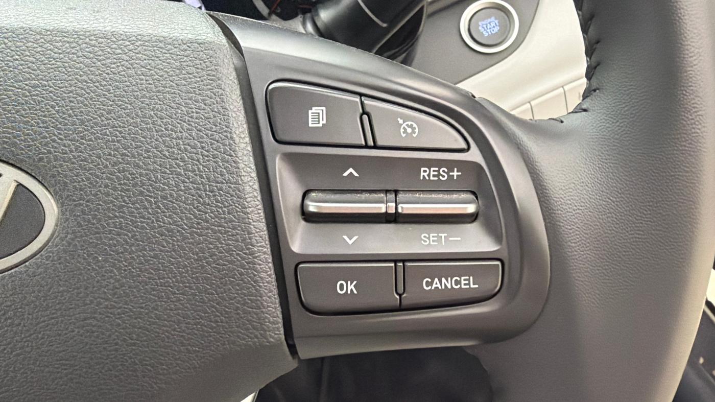 2025 Hyundai GRAND I10 NIOS ASTA AMT 1.2 KAPPA VTVT, Petrol, Automatic, 10,915 km, Adaptive Cruise Control