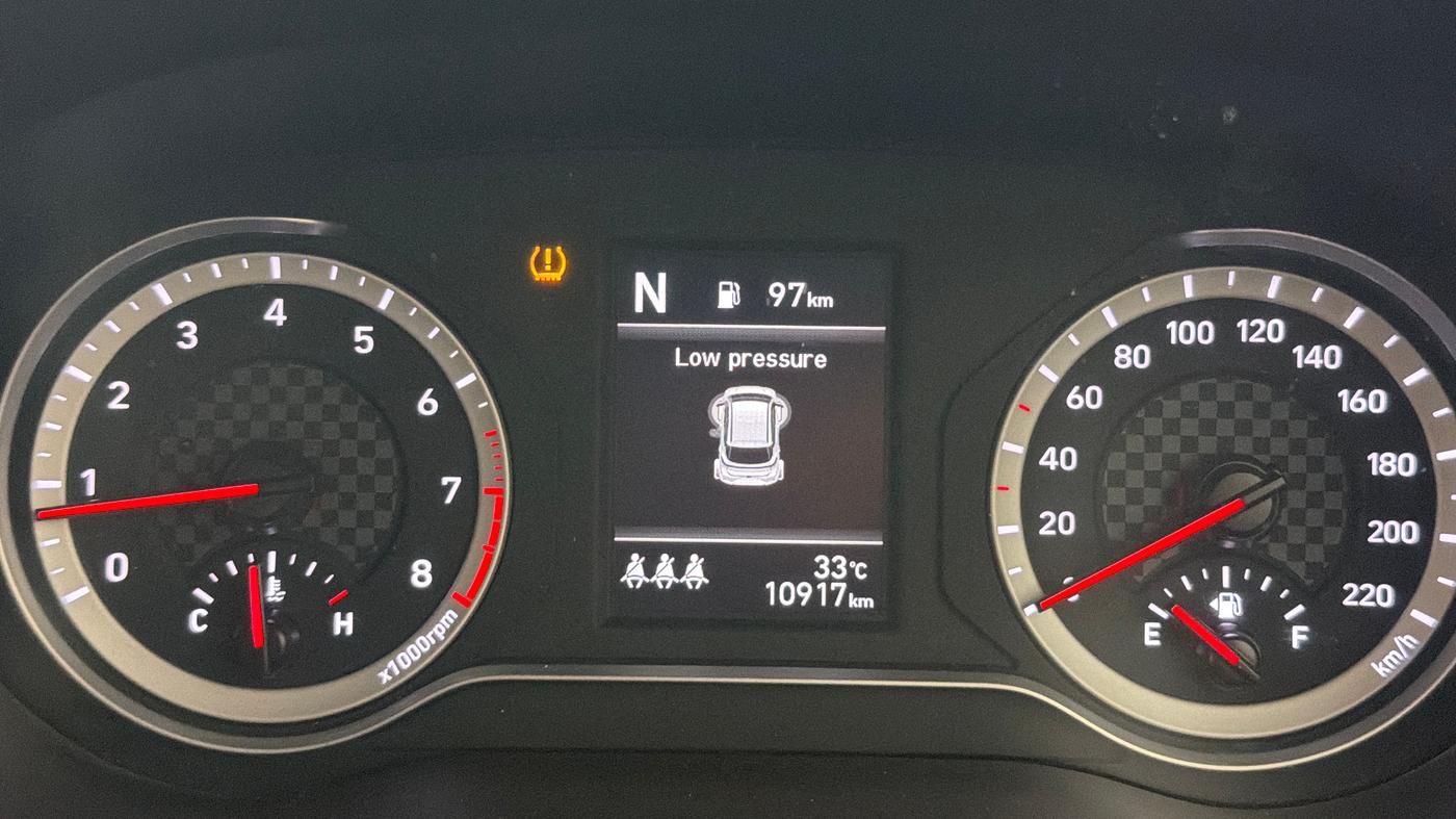 2025 Hyundai GRAND I10 NIOS ASTA AMT 1.2 KAPPA VTVT, Petrol, Automatic, 10,915 km, Odometer Image
