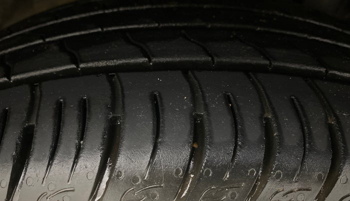 2018 Ford Ecosport TITANIUM + 1.5L PETROL AT, Petrol, Automatic, 51,766 km, Right Front Tyre Tread