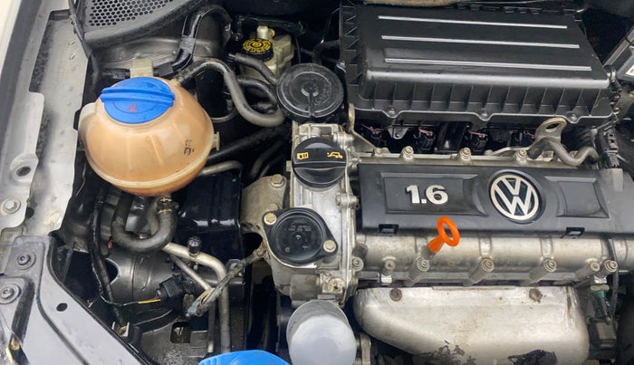 2013 Volkswagen Vento HIGHLINE 1.6 MPI, Petrol, Manual, 51,547 km, Engine View - Right