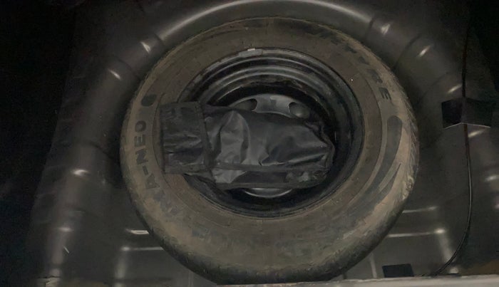 2017 Renault Kwid RXT 1.0 AMT (O), Petrol, Automatic, 31,419 km, Spare Tyre