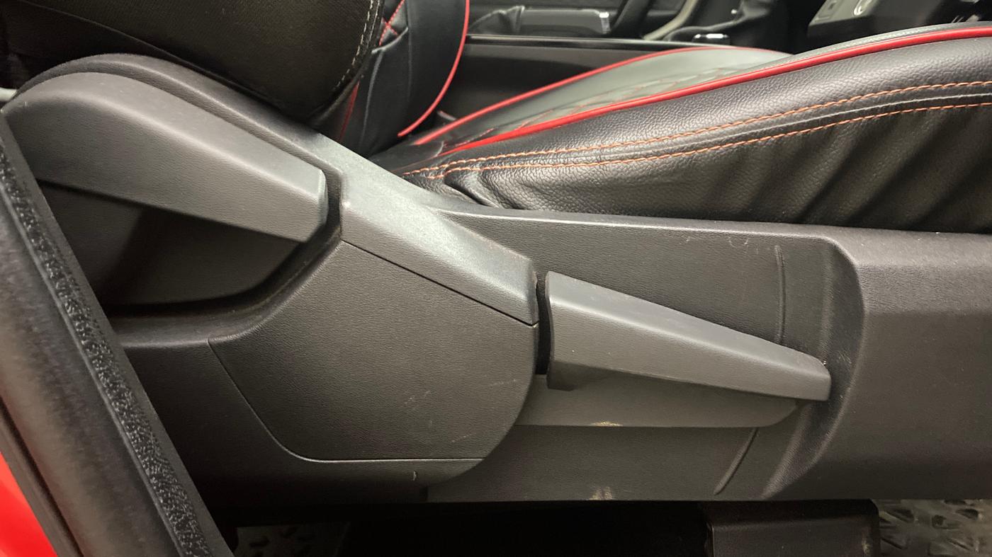 2021 Renault Kiger RXZ TURBO CVT DUAL TONE, Petrol, Automatic, 53,946 km, Driver Side Adjustment Panel