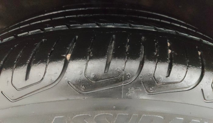 2023 MG ASTOR SAVVY 1.5 CVT, Petrol, Automatic, 37,770 km, Right Rear Tyre Tread