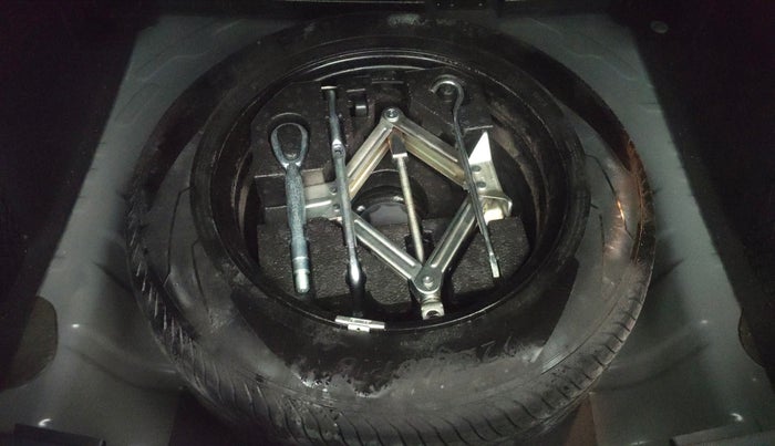 2023 MG ASTOR SAVVY 1.5 CVT, Petrol, Automatic, 37,770 km, Spare Tyre