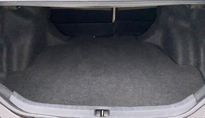 2018 Toyota Corolla Altis VL AT, Petrol, Automatic, 35,153 km, Boot Inside