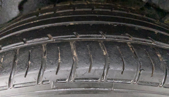 2018 Toyota Corolla Altis VL AT, Petrol, Automatic, 35,153 km, Right Rear Tyre Tread