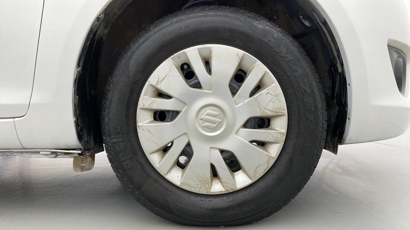 2013 Maruti Swift VXI D, Petrol, Manual, 56,313 km, Right Front Wheel
