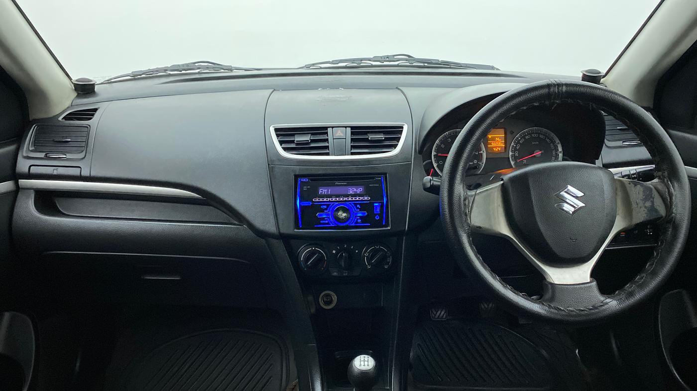 2013 Maruti Swift VXI D, Petrol, Manual, 56,313 km, Dashboard