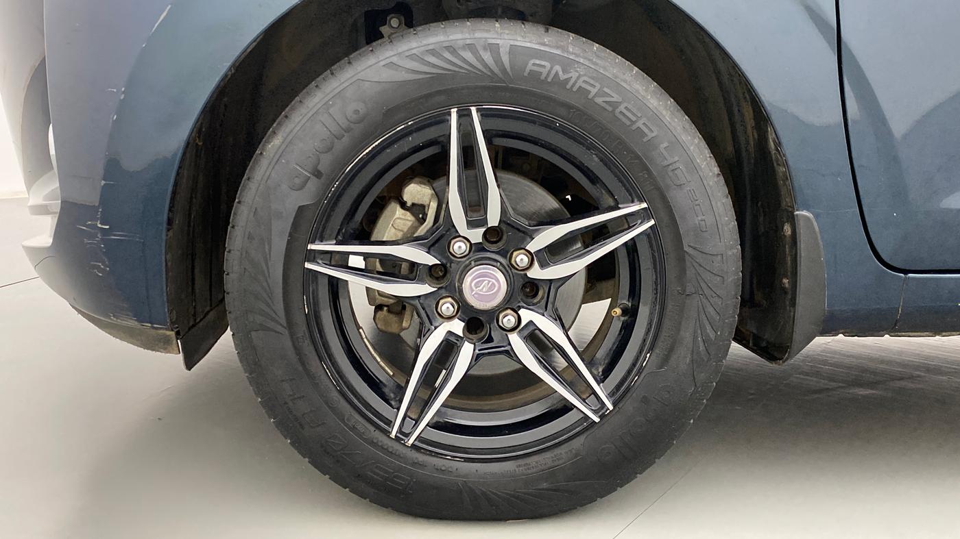 2020 Hyundai GRAND I10 NIOS MAGNA 1.2 AT, Petrol, Automatic, 20,782 km, Left Front Wheel