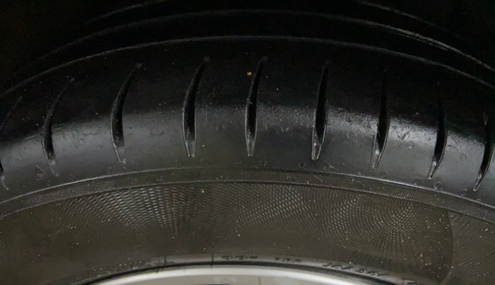 2016 Hyundai Elite i20 SPORTZ 1.2, Petrol, Manual, 61,356 km, Left Rear Tyre Tread