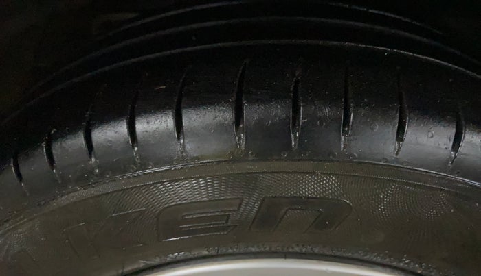 2016 Hyundai Elite i20 SPORTZ 1.2, Petrol, Manual, 61,356 km, Right Rear Tyre Tread