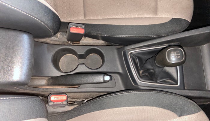 2016 Hyundai Elite i20 SPORTZ 1.2, Petrol, Manual, 61,356 km, Gear Lever