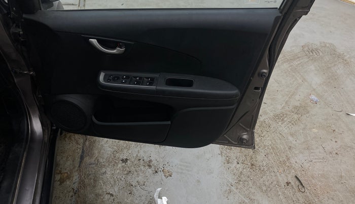 2016 Honda BR-V 1.5L I-VTEC V CVT, Petrol, Automatic, 70,649 km, Driver Side Door Panels Control