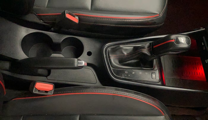 2021 Hyundai NEW I20 N LINE N8 1.0 TURBO GDI DCT, Petrol, Automatic, 85,598 km, Gear Lever