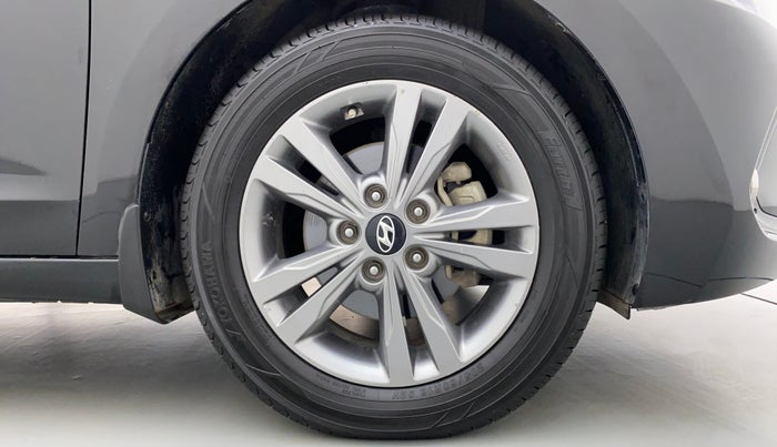 2017 Hyundai New Elantra 1.6 SX AT O, Diesel, Automatic, 66,526 km, Right Front Wheel