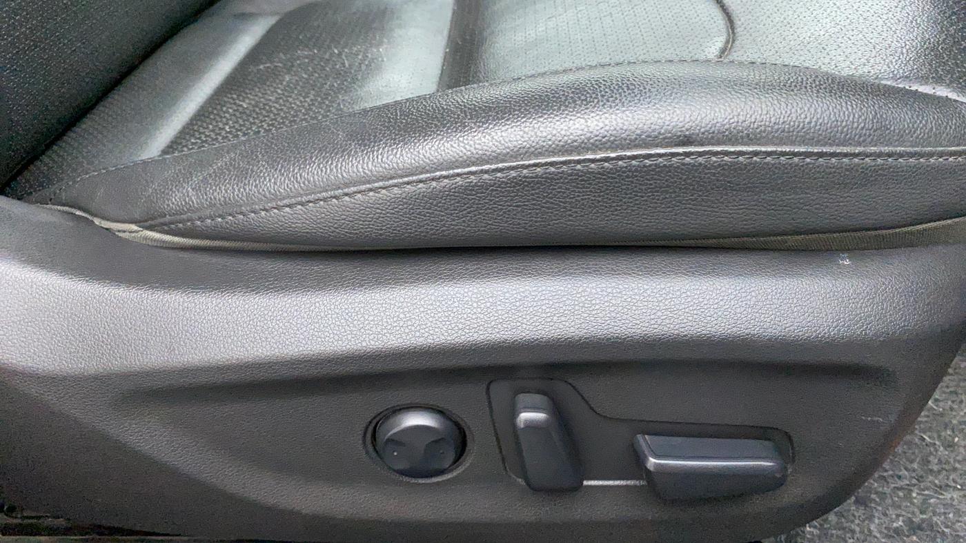 2017 Hyundai New Elantra 1.6 SX AT O, Diesel, Automatic, 66,526 km, Driver Side Adjustment Panel