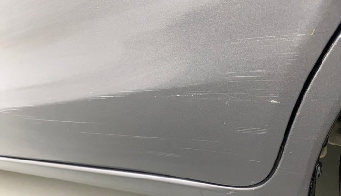 2014 Maruti Ertiga VXI, Petrol, Manual, 53,766 km, Rear left door - Minor scratches
