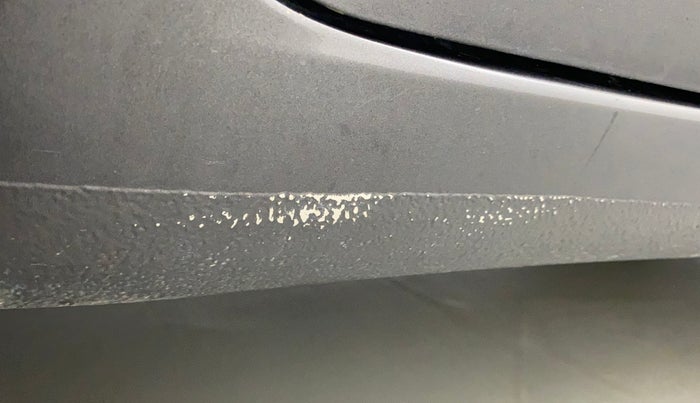 2014 Maruti Ertiga VXI, Petrol, Manual, 53,766 km, Right running board - Minor scratches