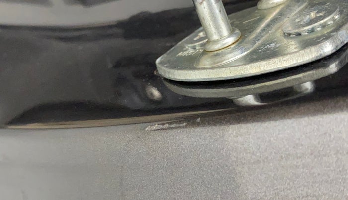 2014 Maruti Ertiga VXI, Petrol, Manual, 53,766 km, Left C pillar - Minor scratches